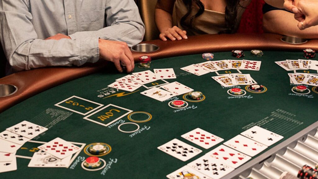 Hướng dẫn cách chơi Poker trên ManClub: Từ cơ bản đến nâng cao