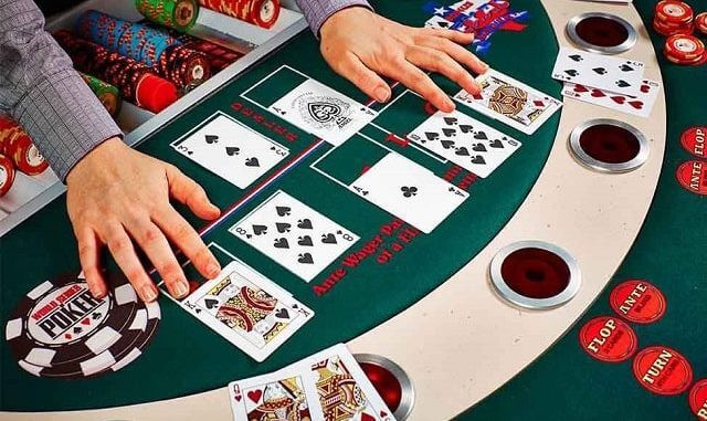 Hướng dẫn cách chơi Poker trên ManClub: Từ cơ bản đến nâng cao
